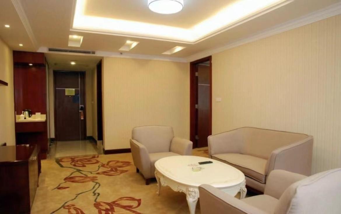 Vienna Hotel Dongguan Houjie Exhibition Center Buitenkant foto