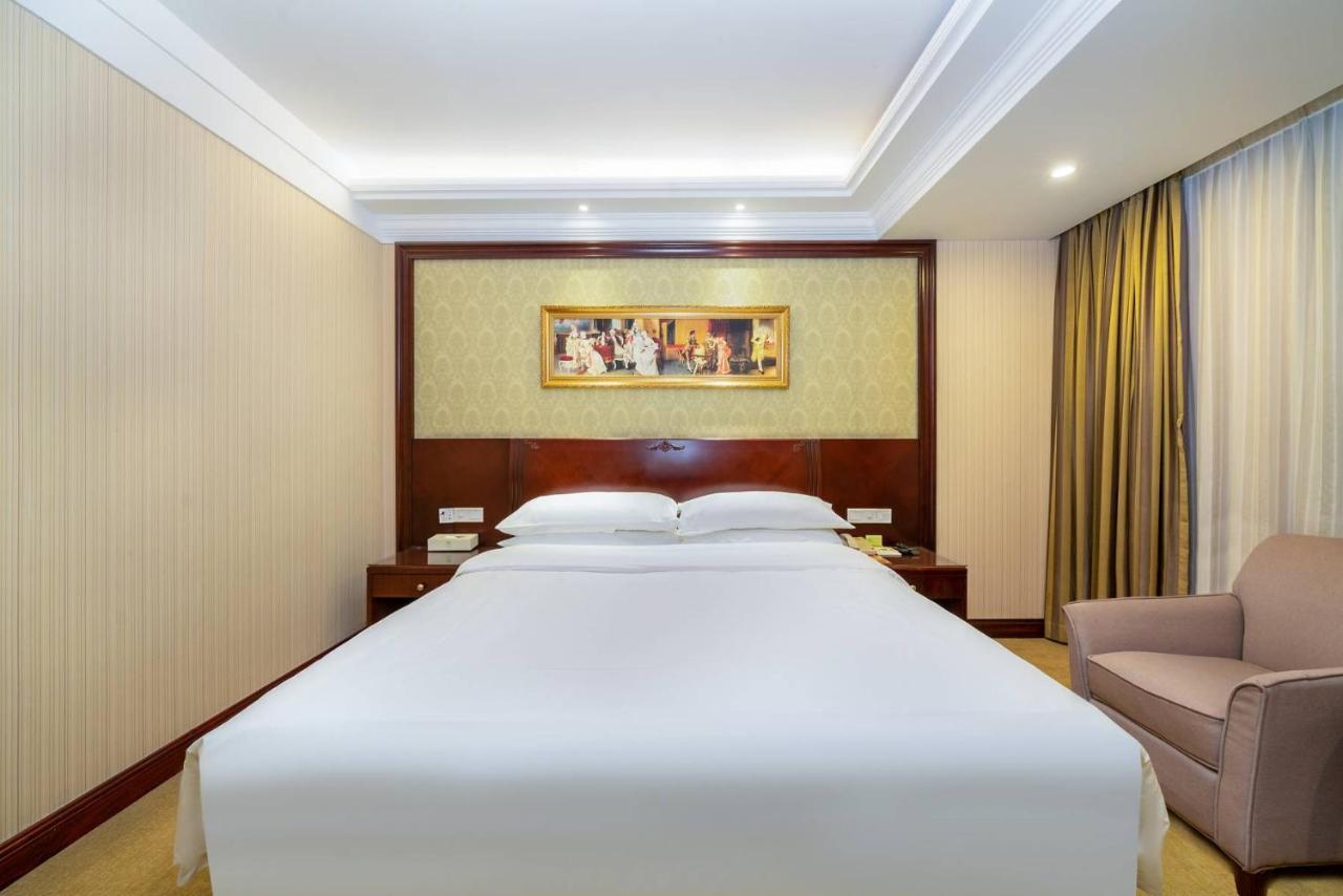 Vienna Hotel Dongguan Houjie Exhibition Center Buitenkant foto