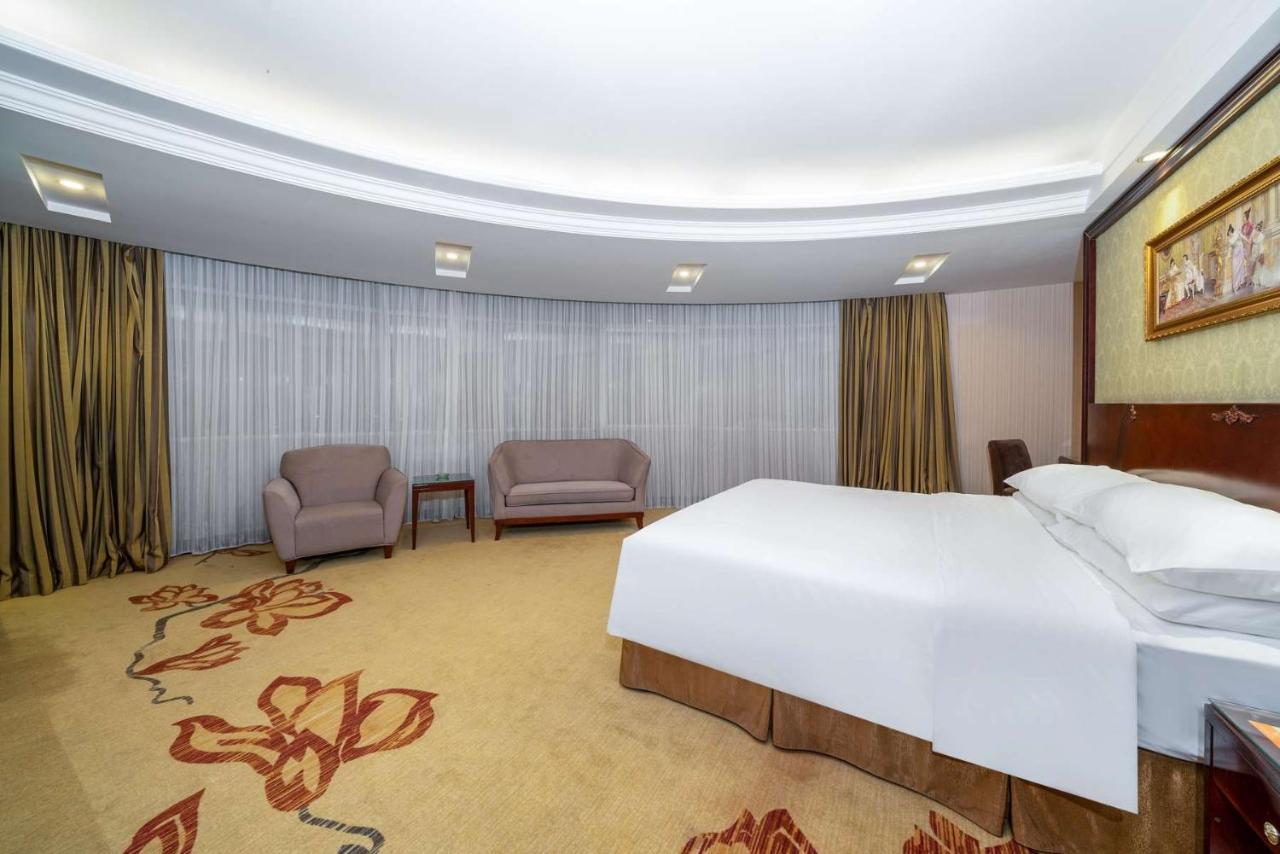 Vienna Hotel Dongguan Houjie Exhibition Center Buitenkant foto