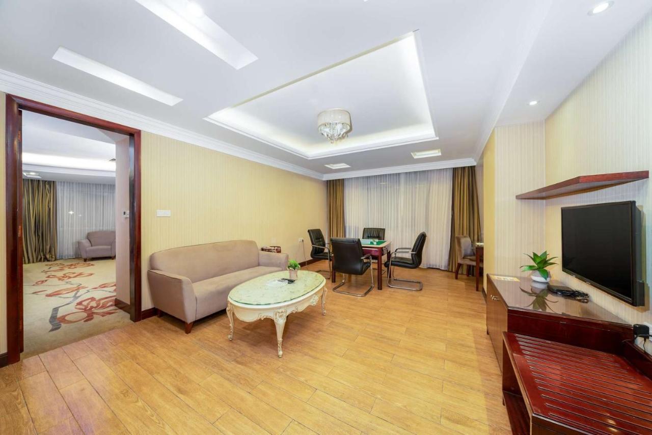 Vienna Hotel Dongguan Houjie Exhibition Center Buitenkant foto