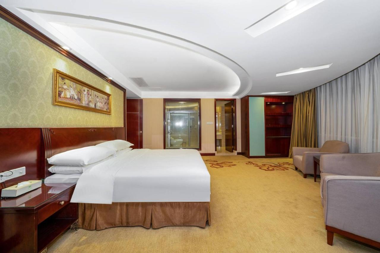 Vienna Hotel Dongguan Houjie Exhibition Center Buitenkant foto